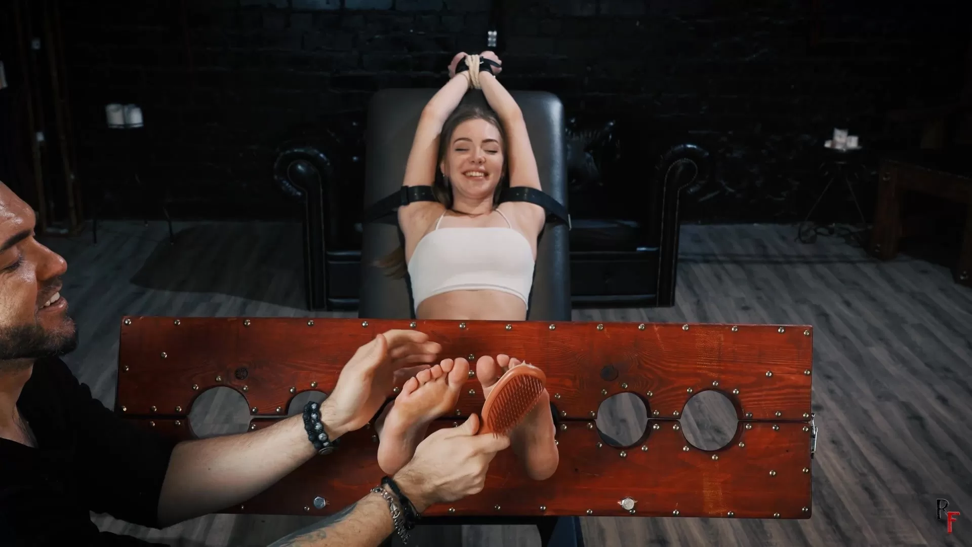 RFStudioProduction – Chatty Jessica – First-Time Foot Tickling and Massage in .webp