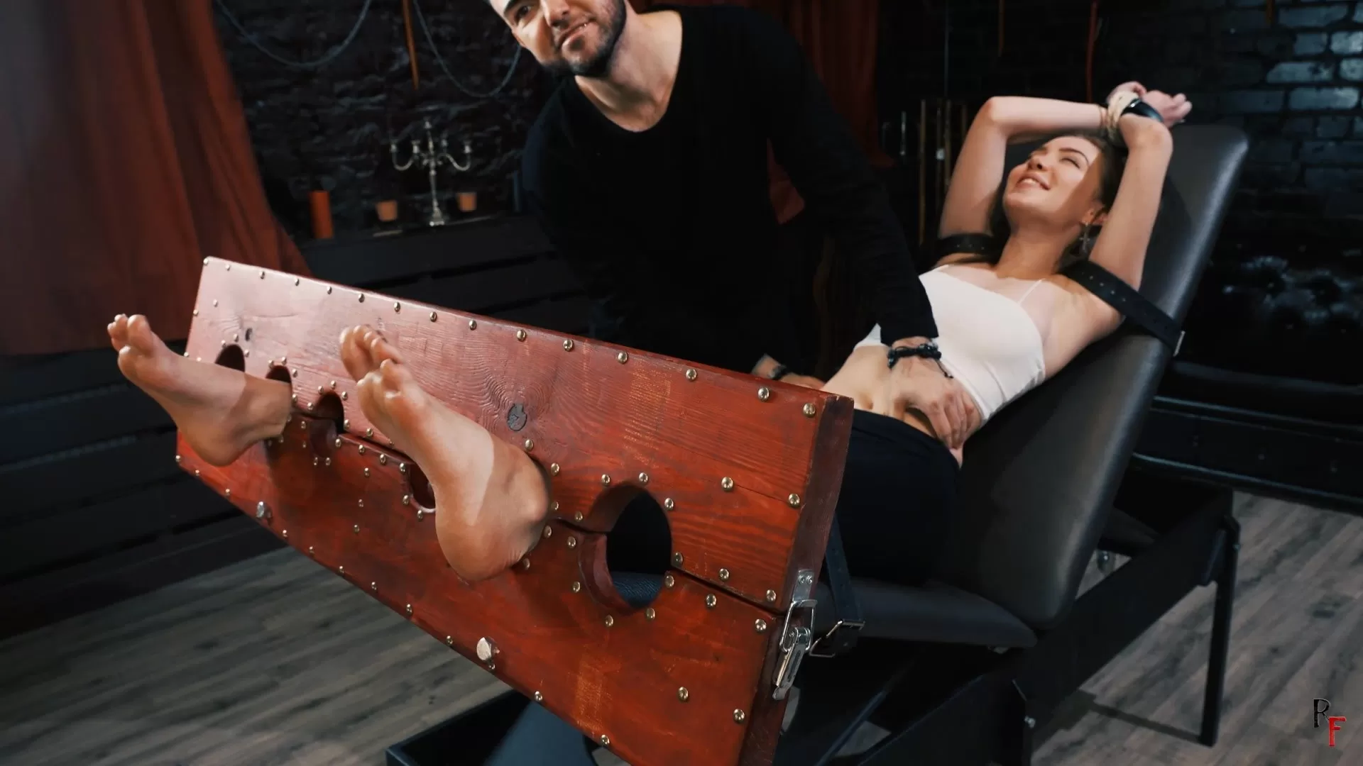 RFStudioProduction – Chatty Jessica – First-Time Foot Tickling and Massage in .webp