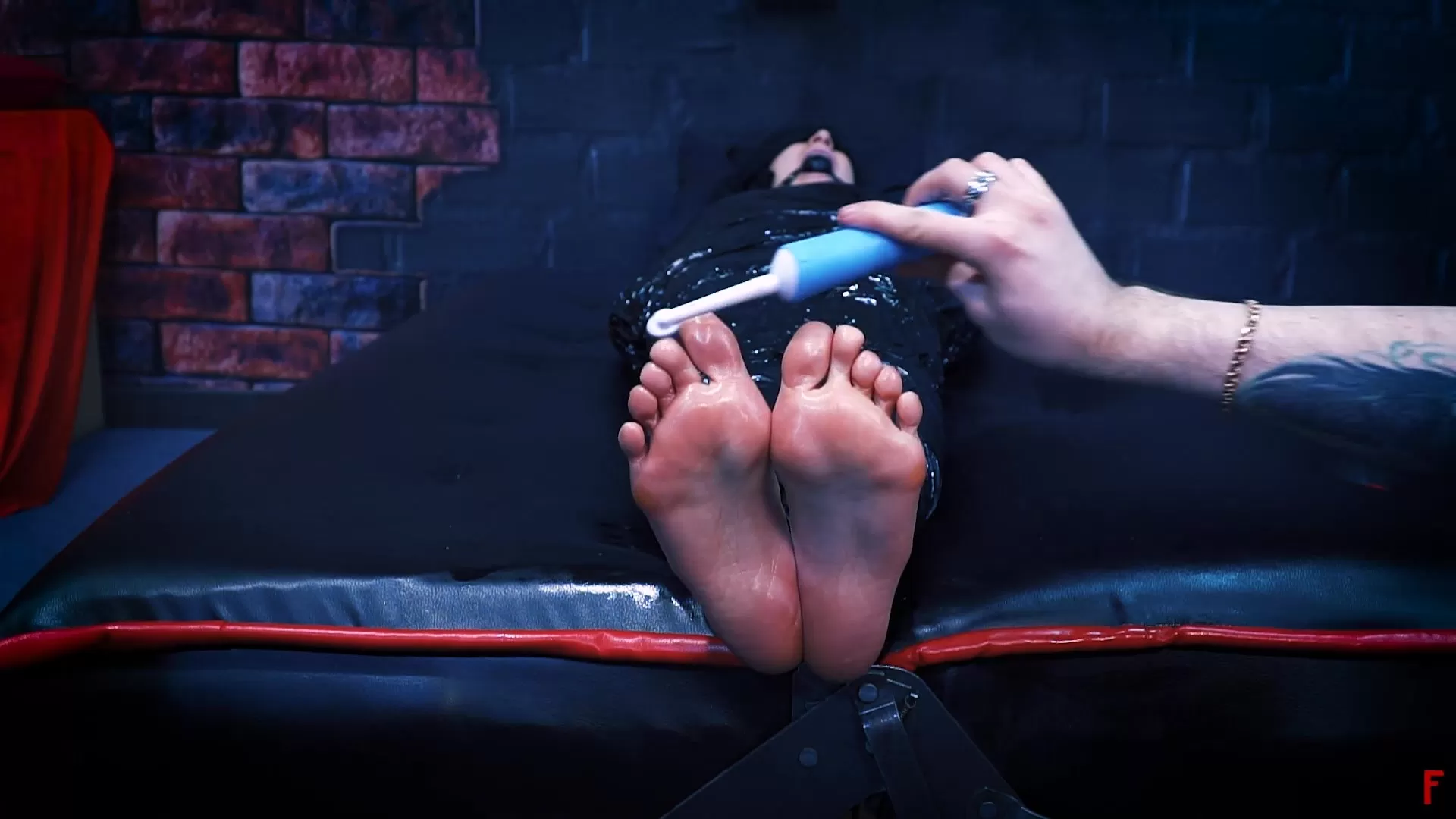 RussianFetish – Tickling protruding feet out of big cocoon with Ulyasha and Tai.webp