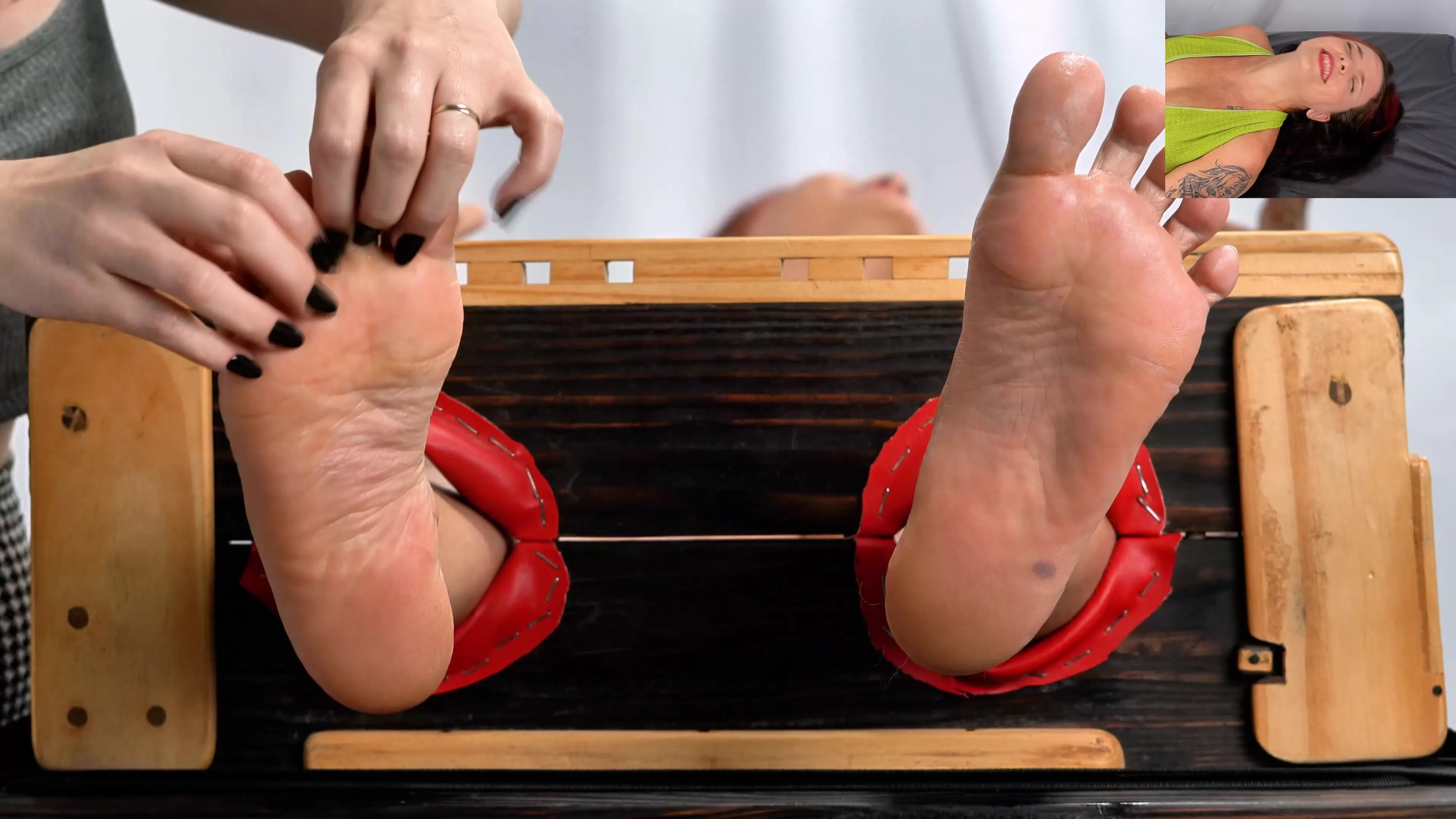 TheLaughingMakers – TLM – NayBlair and her perfect feet.0012 - 00-09-38.webp