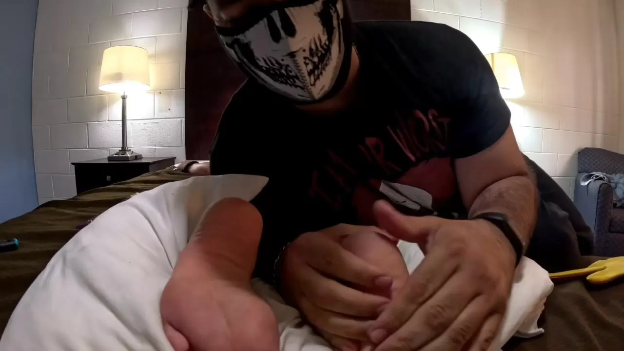 TicklePassion – Extremely ticklish Leslie.0006 - 00-07-18.webp
