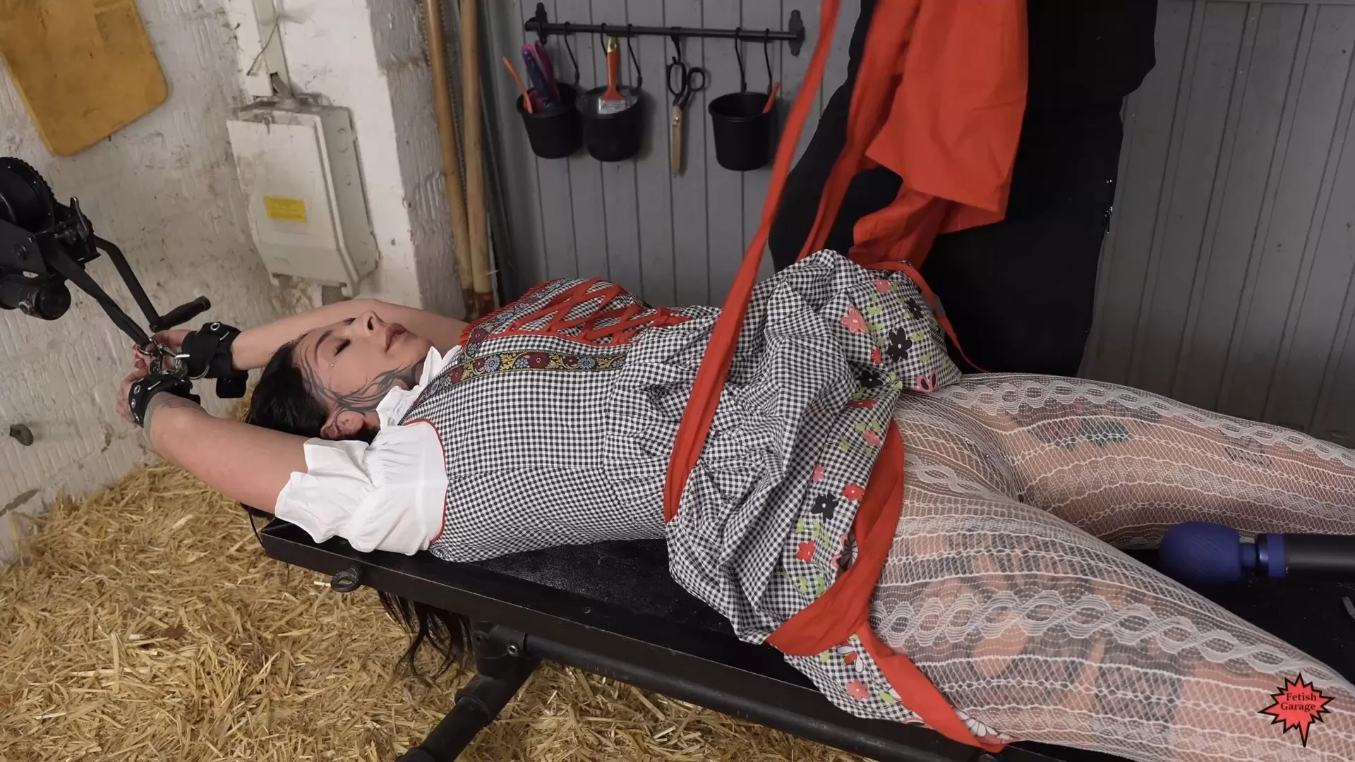FetishGarage – Lena Being Tickled on the Stretching Bench in the Garage.mp4_sna.webp