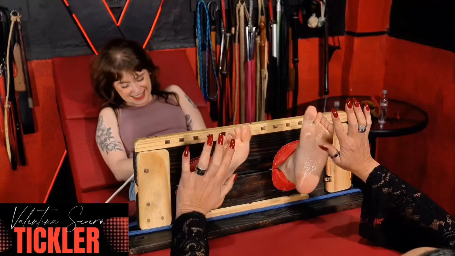 Valentina'sTicklingProductions – Lice's sensitive feet.0007 - 00-07-36.webp