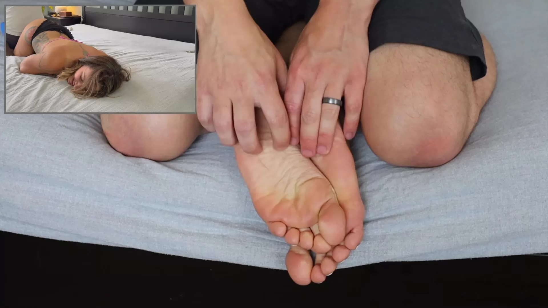 ZenTickling – Foxy Roxy's Ticklish Soles.0007 - 00-02-54.webp