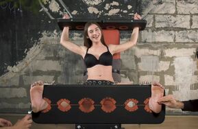 【点播】【18岁姑娘布里亚足枷四手挠痒】RussianFetish   Tickling hell for Bria in stocks or story how we tease 18 yo beauty