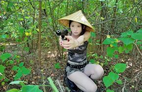 女特阮晓琴的野战奇遇 （在线播）